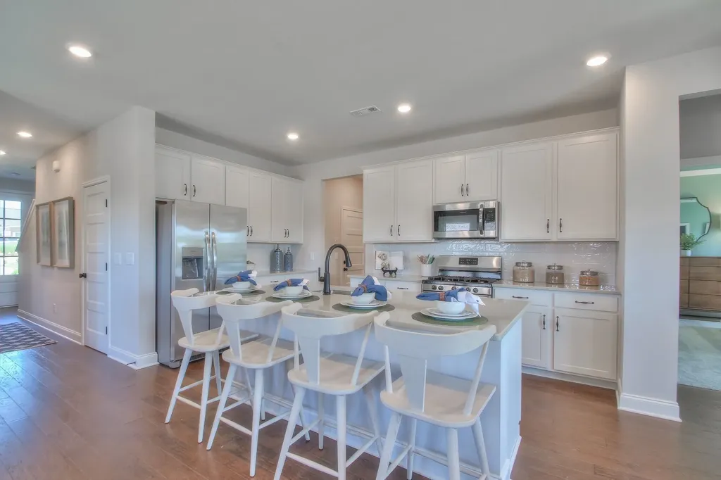 2312 Mary Lou Way Columbia TN 38401