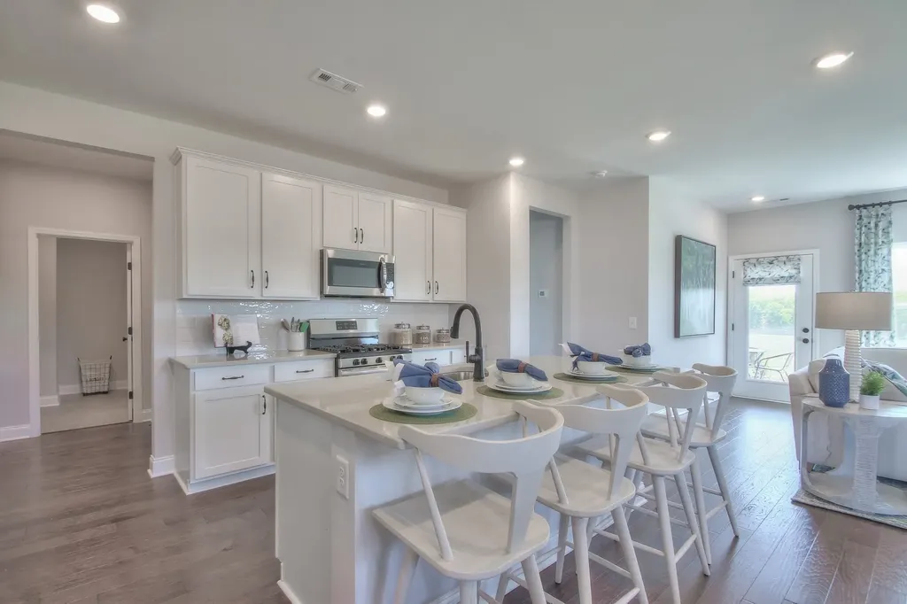 2312 Mary Lou Way Columbia TN 38401