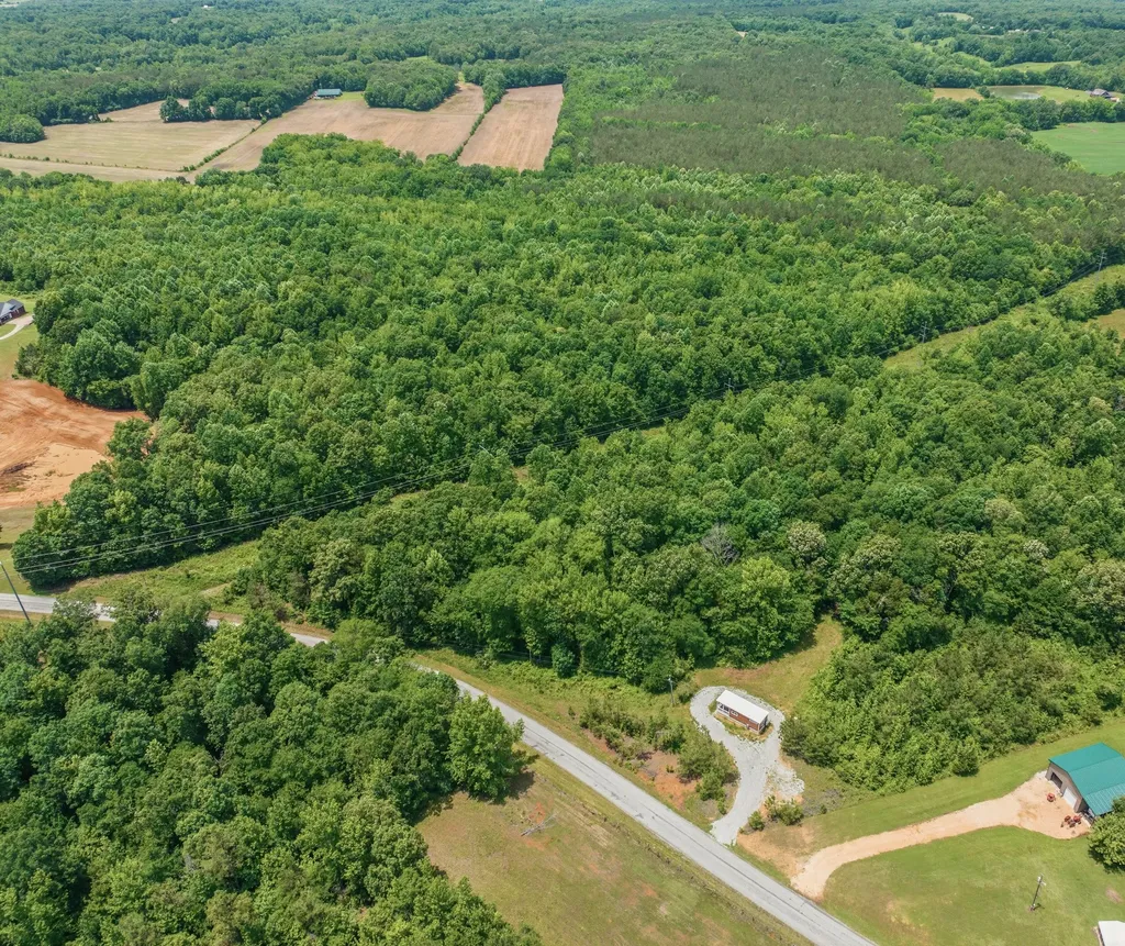 800 Smith Chapel Road Decaturville TN 38329