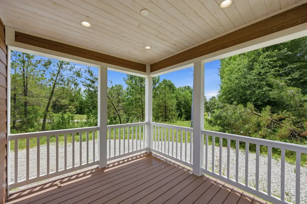 800 Smith Chapel Road Decaturville TN 38329