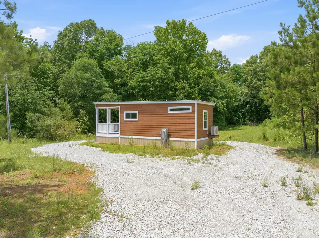 800 Smith Chapel Road Decaturville TN 38329