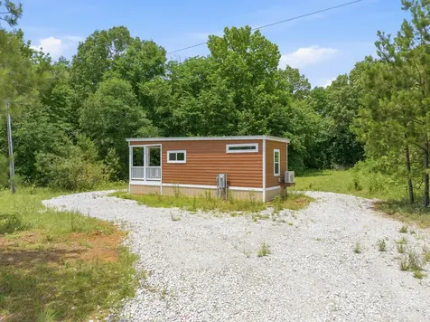 800 Smith Chapel Road Decaturville TN 38329