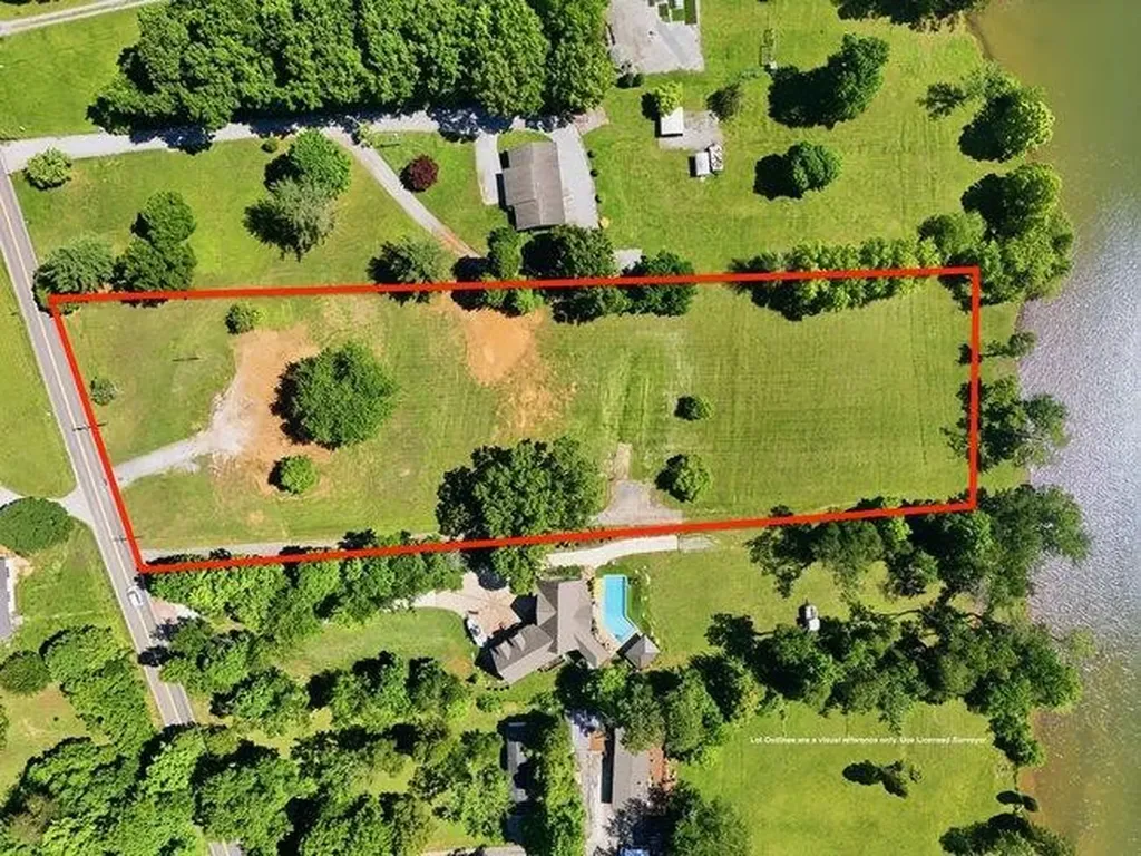 2863 New Lake Road Spring City TN 37381