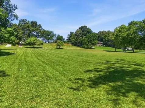 2863 New Lake Road Spring City TN 37381
