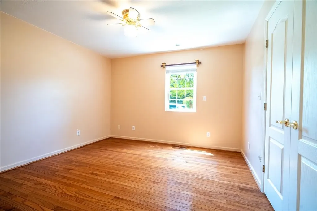 612 Clax Branch Road Loretto TN 38469