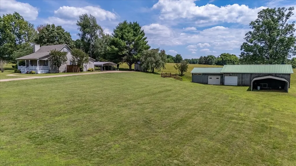 612 Clax Branch Road Loretto TN 38469