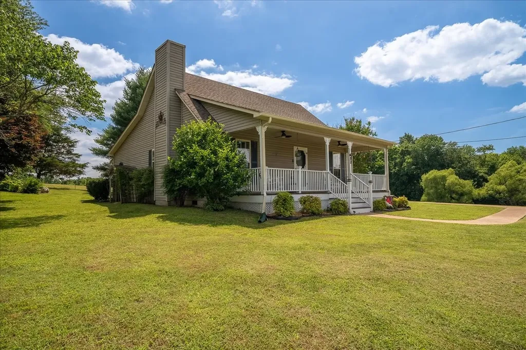 612 Clax Branch Road Loretto TN 38469