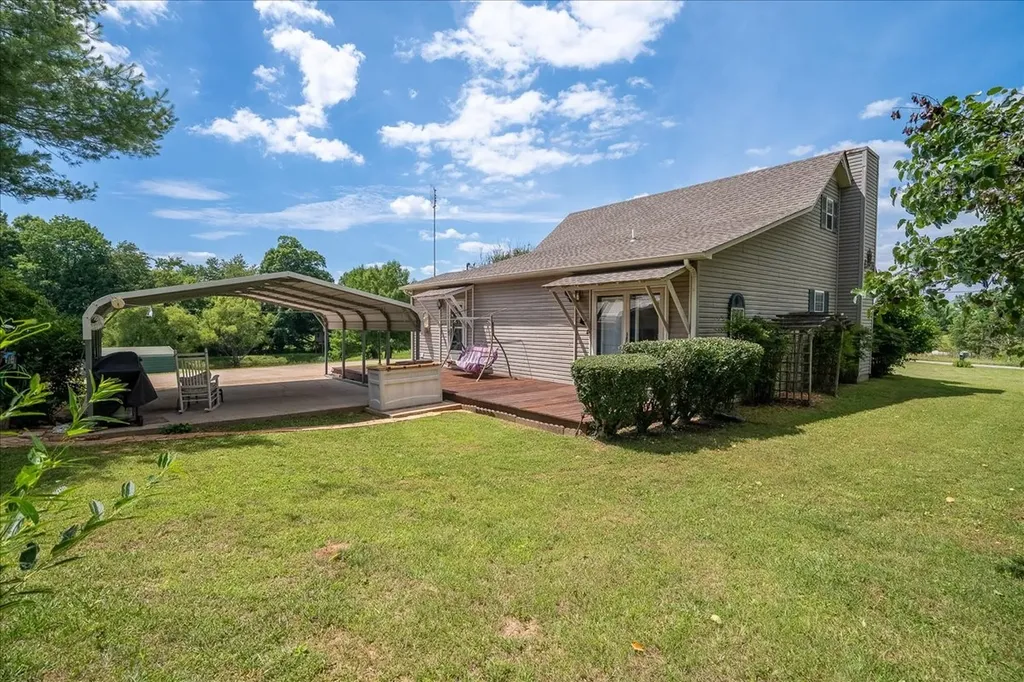 612 Clax Branch Road Loretto TN 38469