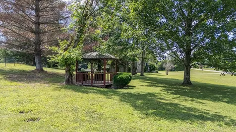 612 Clax Branch Road Loretto TN 38469