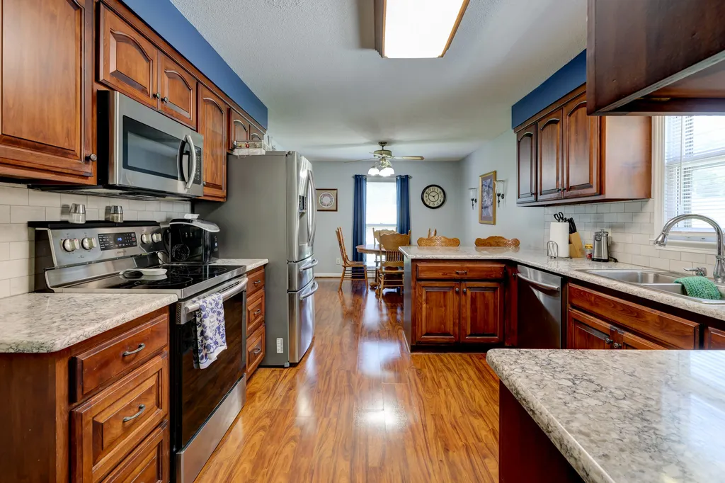 1030 Hillshire Drive Clarksville TN 37043