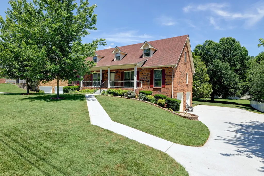 1030 Hillshire Drive Clarksville TN 37043