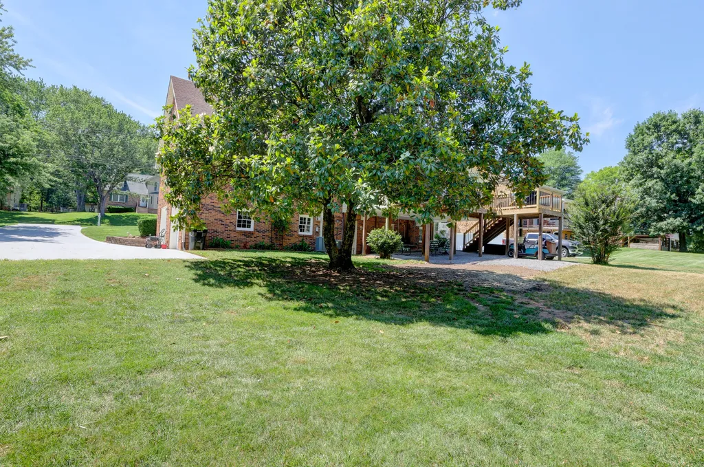 1030 Hillshire Drive Clarksville TN 37043