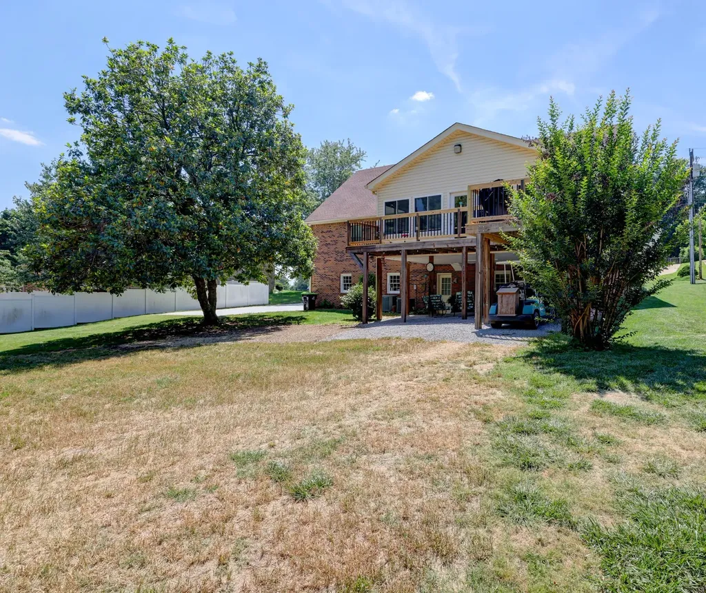 1030 Hillshire Drive Clarksville TN 37043