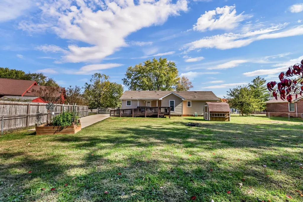 304 Buckingham Place Clarksville TN 37042