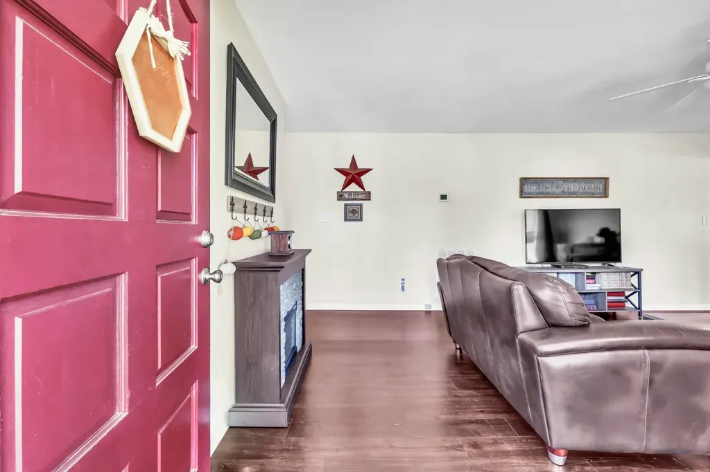 304 Buckingham Place Clarksville TN 37042