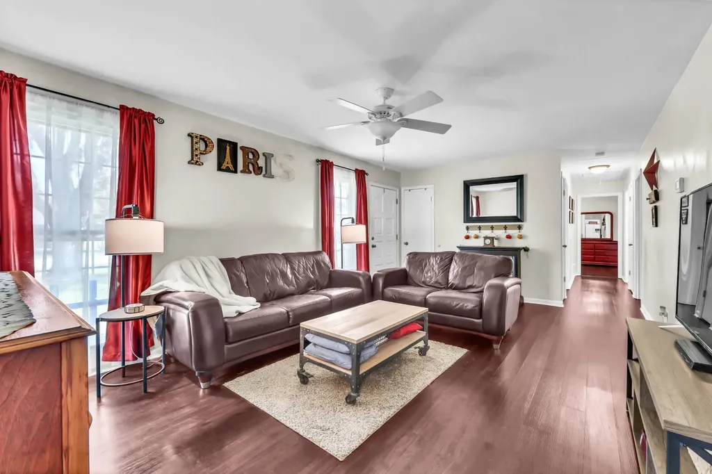 304 Buckingham Place Clarksville TN 37042