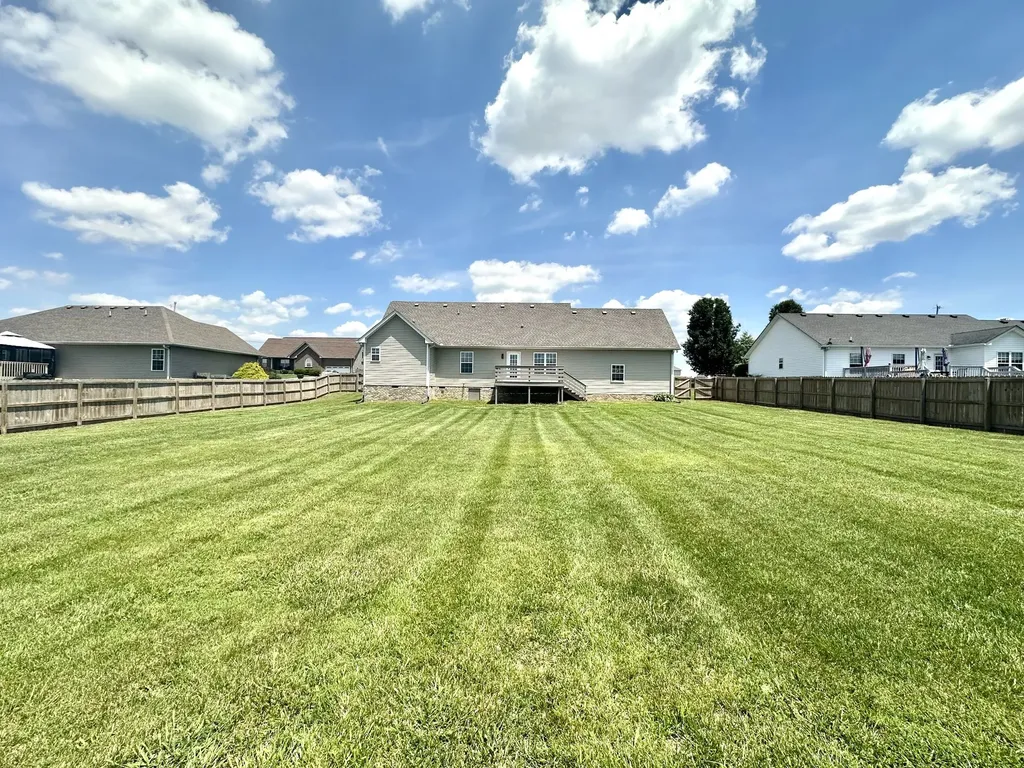 204 Middle Dayle Drive Portland TN 37148