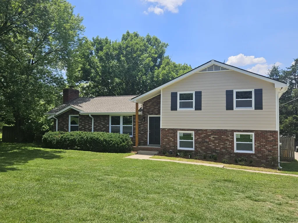 258 Indian Lake Road Hendersonville TN 37075