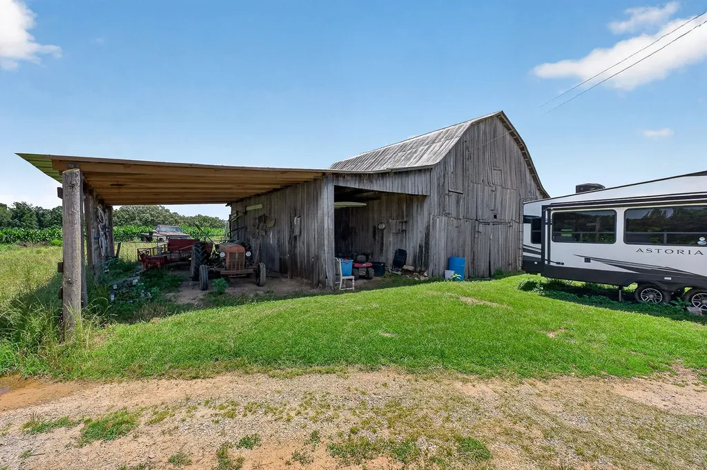 2531 Old Well Road Morrison TN 37357