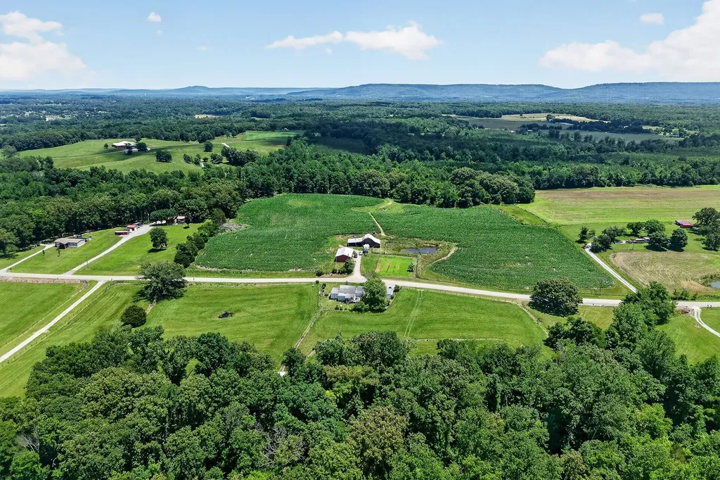 2531 Old Well Road Morrison TN 37357