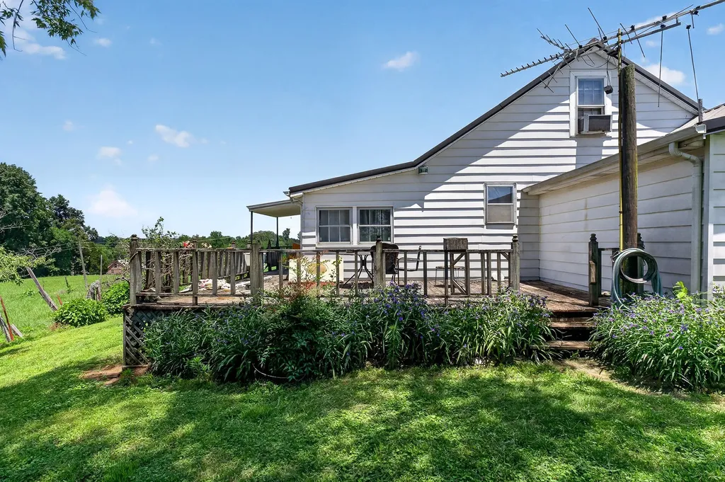 2531 Old Well Road Morrison TN 37357
