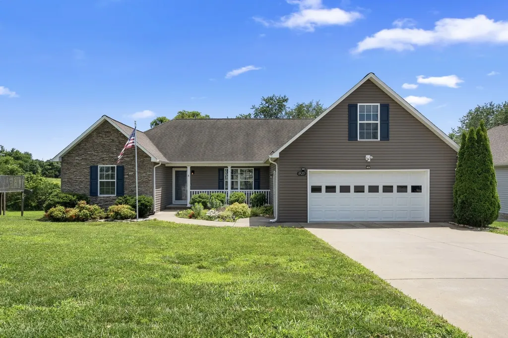 1925 Sheffield Lane Columbia TN 38401