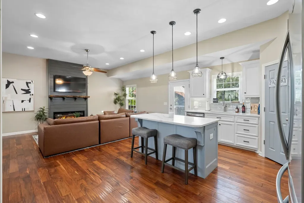 1925 Sheffield Lane Columbia TN 38401