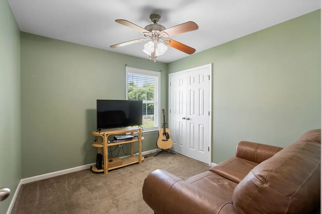 1925 Sheffield Lane Columbia TN 38401
