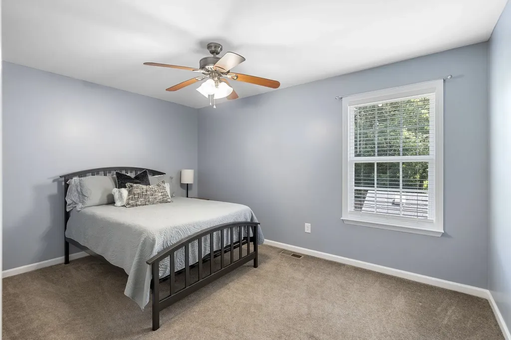 1925 Sheffield Lane Columbia TN 38401