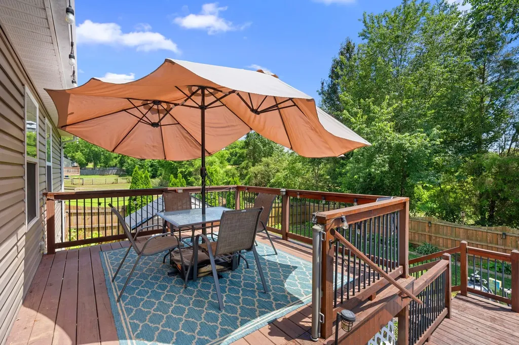 1925 Sheffield Lane Columbia TN 38401