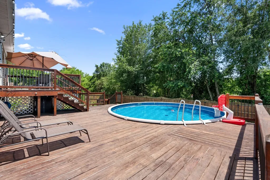 1925 Sheffield Lane Columbia TN 38401
