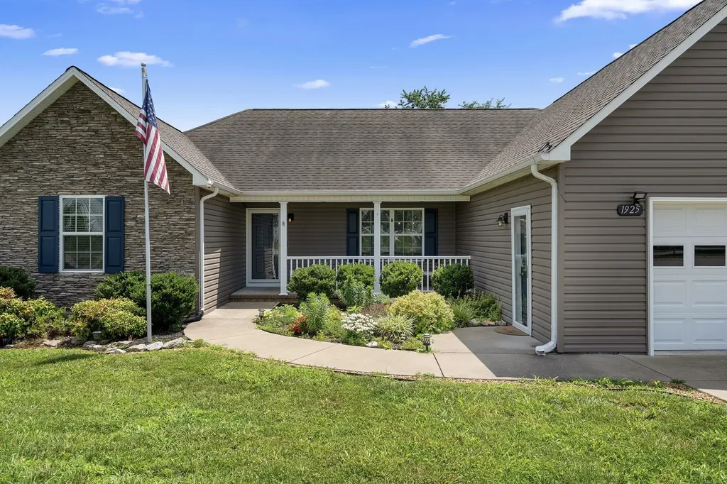1925 Sheffield Lane Columbia TN 38401