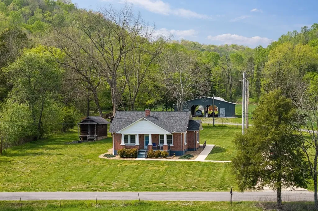3731 Big Bottom Road Whitleyville TN 38588