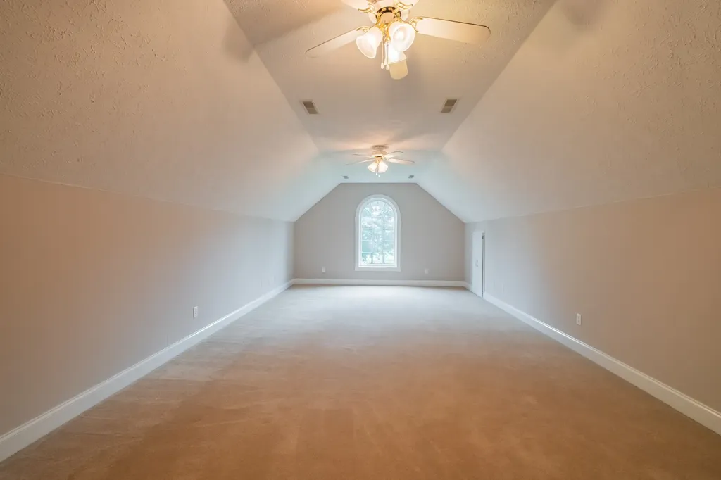300 Willowbrook Drive Manchester TN 37355