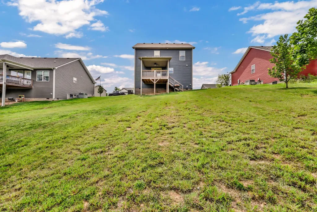 153 Tomahawk Point Clarksville TN 37040