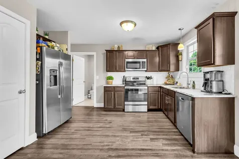 153 Tomahawk Point Clarksville TN 37040