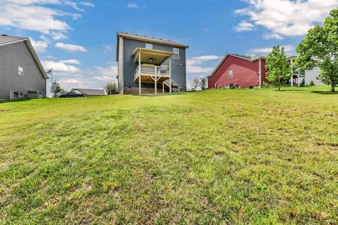 153 Tomahawk Point Clarksville TN 37040