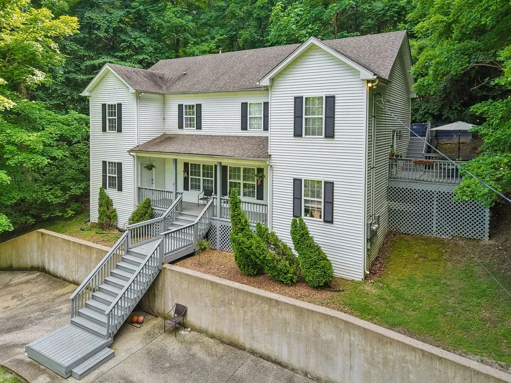 1017 Harpeth Valley Court Nashville TN 37221