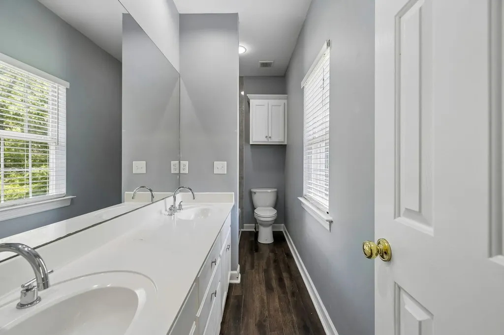 1017 Harpeth Valley Court Nashville TN 37221