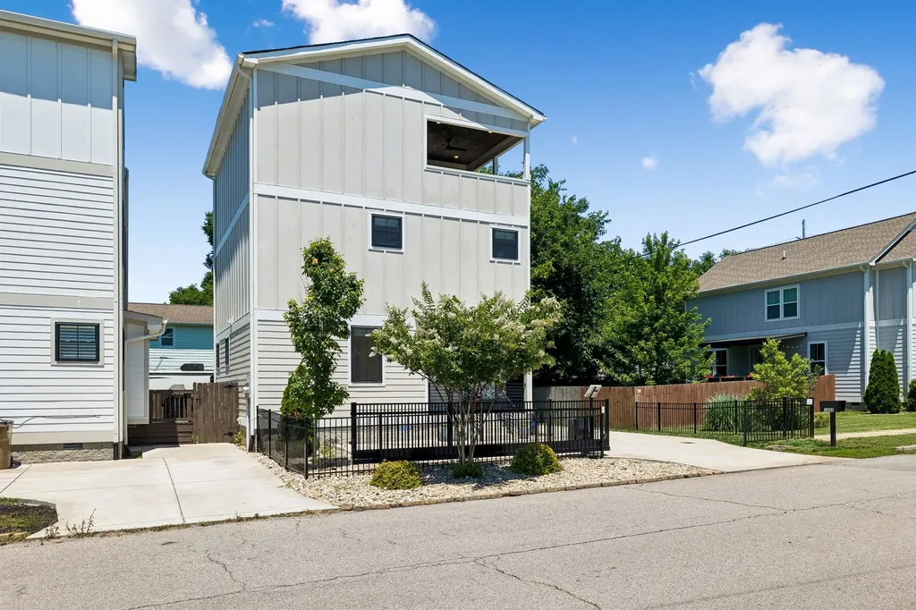 1008 59th Ave, N Nashville TN 37209