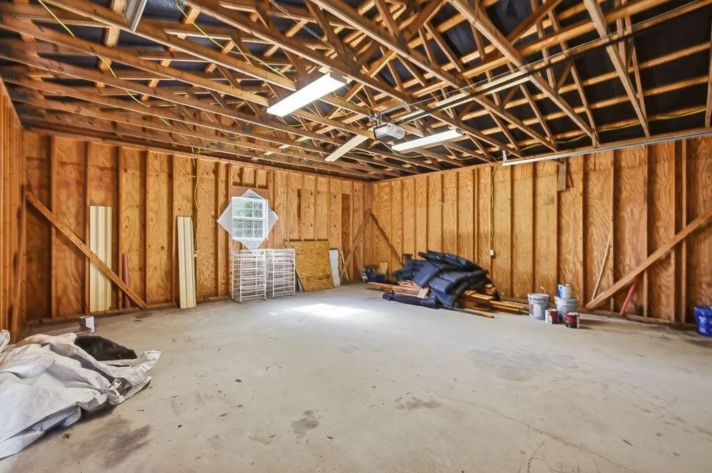 170 Lakeshore Drive Spring City TN 37381
