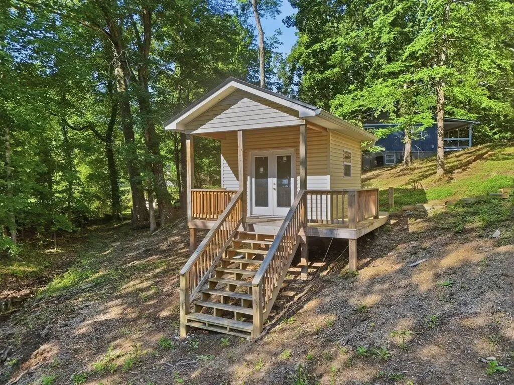 170 Lakeshore Drive Spring City TN 37381