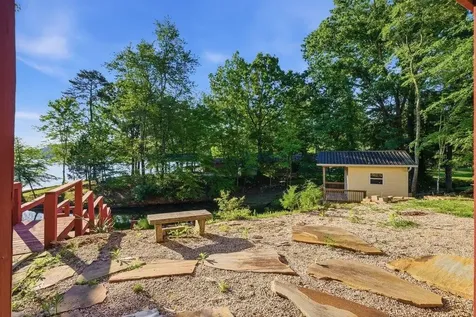 170 Lakeshore Drive Spring City TN 37381