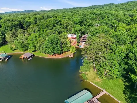170 Lakeshore Drive Spring City TN 37381
