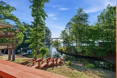170 Lakeshore Drive Spring City TN 37381