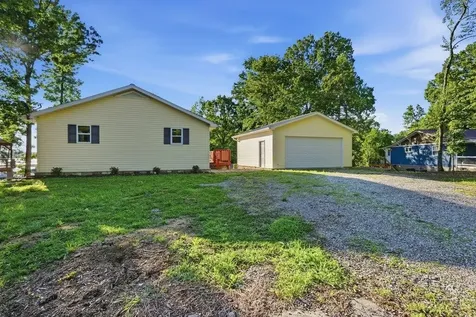170 Lakeshore Drive Spring City TN 37381