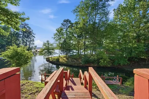 170 Lakeshore Drive Spring City TN 37381