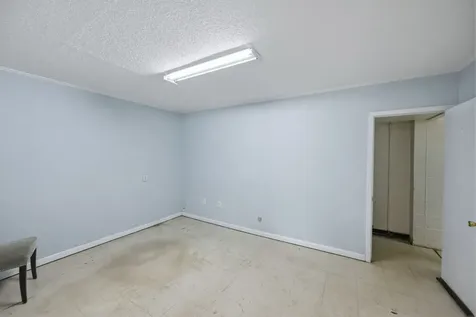 1233 W Main Street Parsons TN 38363