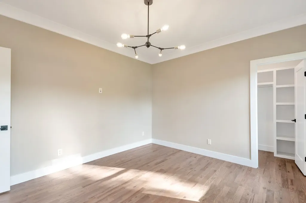 1819 River Drive Nashville TN 37218