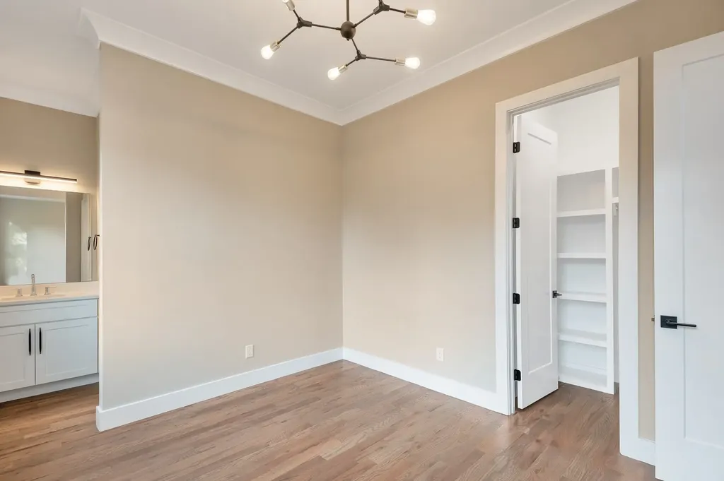 1819 River Drive Nashville TN 37218